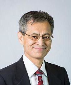 Yoshi Ogawa Headshot